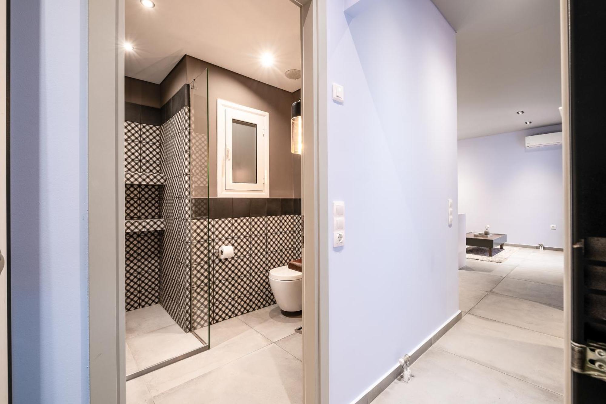 Apartment Sleek Plaka Retreat - Heart Of Athens